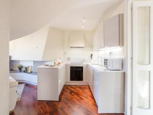 Luxury 3 Bedrooms Penthouse with Elevator