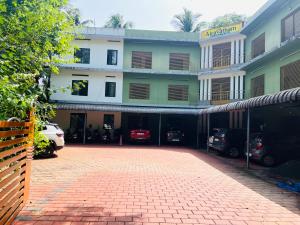 Airavatham Apartments