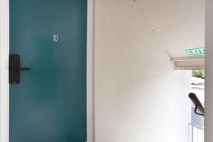 Free Secure Park CBD Location 2 Bdrms 5 mins CBD