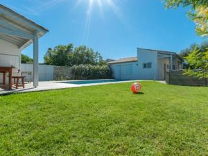 Villas Maison familiale calme avec piscine securisee - FR-1-835-32 : photos des chambres