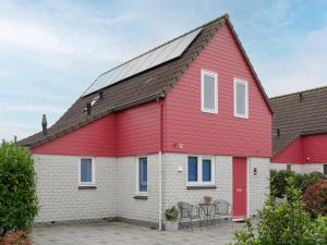 Holiday Home in Zeeland with Garden Terrace