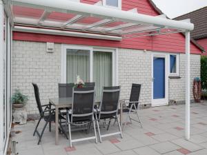 Holiday Home in Zeeland with Garden Terrace