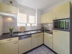 Holiday Home in Quiet Dutch Park for Families