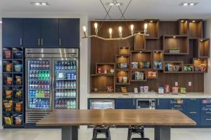 DoubleTree by Hilton Greenville Woodruff Road