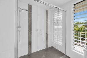 Turquesa Tides - Beachfront Resort Living