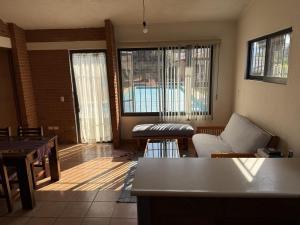 The Weiss House - Mountain, Pool and Rest