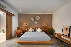Gorgeous 6 beds, 14 pax in the heart of Seminyak