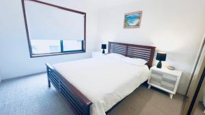 Edgewater 2, 2 - 12 Pacific Parade