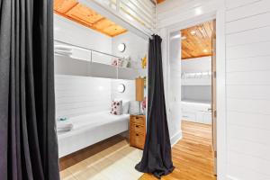 12 Periwinkle Ln - Beach Blessings