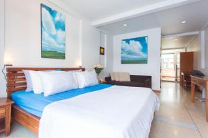 Cloud no 5 Generous space Green n Quiet Heart BKK