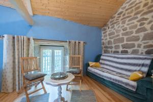 Maisons de vacances Gite Le Moulin du Chambon 6/8 pers : photos des chambres