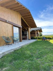 Pirin Golf Lux Villa for Ski & Chill by Top Kvartiri Ltd