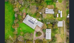 10BR great ocean farmstay for 20 people