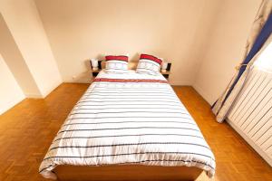 Maisons de vacances Maison familiale 10 personnes jardin proche Disneyland : photos des chambres