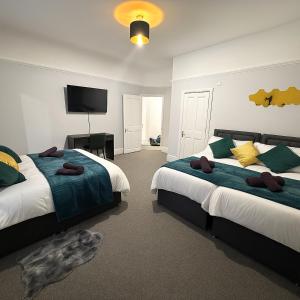 Luxury Furnished 2-king sizes bedroom Flat