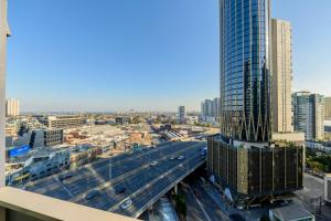 16S Abnb-Style Easy 2BR APT 7 mins Crown Casino walk, Free Parking