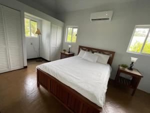 Bay Front Eco-Cottage