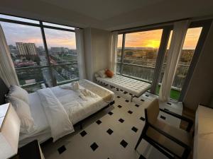 Luxury Penthouse hotel near City of Dreams Airport Okada Solaire Casino0