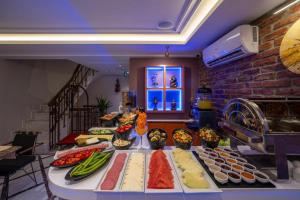 Pera Luna Premium Hotel