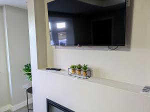 Countryside Gem, 3BR, parking, nr JCB Alton Towers