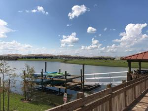 Storey Lake 10BR Home PoolSPAGame Room,GreenView