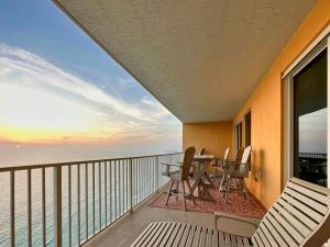 Treasure Island 2202