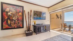 Shore Break Getaway Simply Beautiful Oceanfront Condo