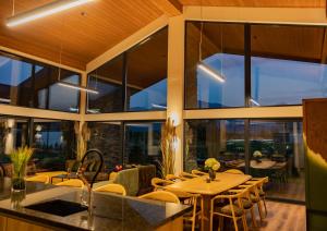 Hypnotic Thermal Villas with private SPA