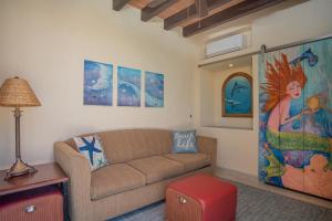 Casa Frida Massive Condo Sleeps up to 12!