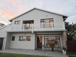Drakes Beach House