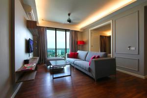 The Shore Hotel & Residences