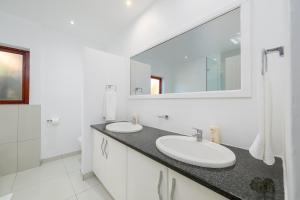 San Lameer Villa 14209 - 4 Bedroom Deluxe - 8 pax - San Lameer Rental Agency