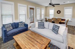 Steps from the Beach! Private Beach Home! Sleeps 10!