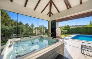 Beautiful Home In Dubrava With Sauna