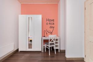 Piekny Domek Koralowy w Lubkowie by Renters Prestige