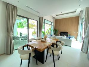 Tropical Shambala Grand Villa