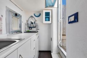 Mira House Ostuni by BarbarHouse