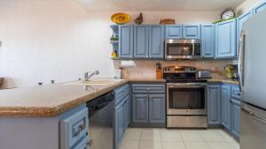 Laughing Seagull Spacious Ultimate Oasis Oceanfront