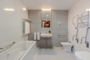 Triple Room room in Evenia Monte Real