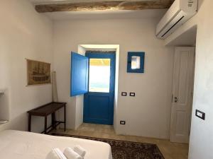 Casa Chiara, terrace with sea view