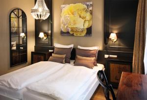 Hotels Hotel Roses : photos des chambres