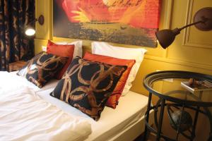 Hotels Hotel Roses : photos des chambres