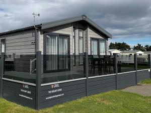 Highland Holiday Getaways - The Heilan Lodge