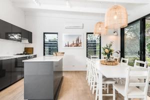 #17 Tallow Sands - Songbird