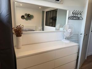 LAmandier - Joli appartement T3 neuf centre ville à 2 pas de la Rotonde Mirabeau et des Allées Provençales