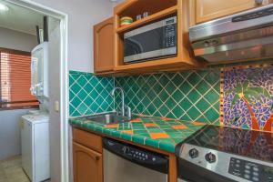Marina Pinacate 105 A License To Chill Pool-Side