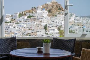 George & Irene Hotel Ios Greece