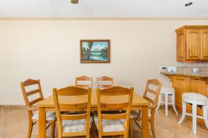 Casa Blanca CB-102 Let Me Count The Waves Beautiful View Condo