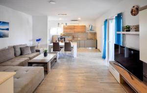 Nice Apartment In Novigrad 