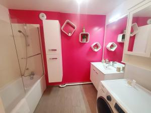 Appartements Le Petit Versailles : photos des chambres